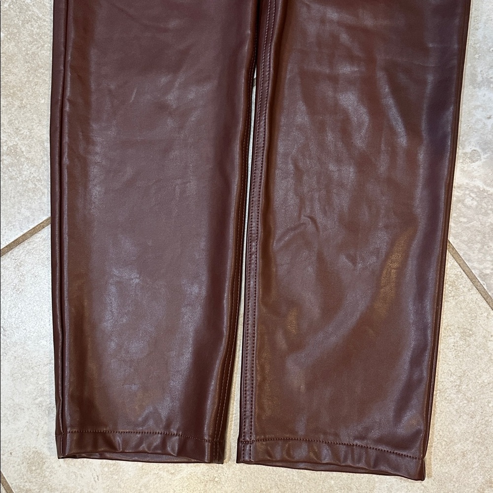 Abercrombie & Fitch Oxblood Faux Leather Crossover Straight Fit Pants 6 Jeans - Picture 5 of 7